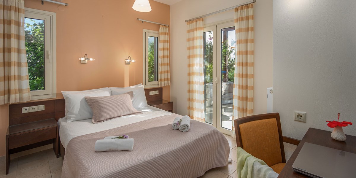 SUPERIOR 2-BEDROOM APARTMENT