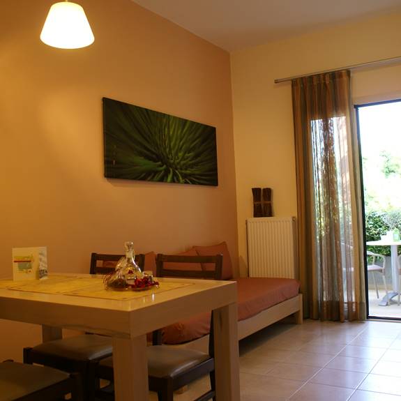 APARTMENT (2 - 4 PERSONS)