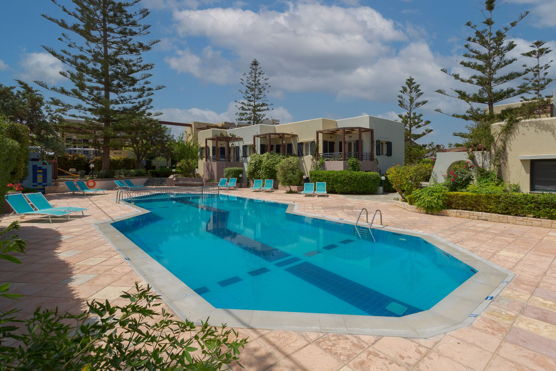 Your Memories Hotel & Apartments