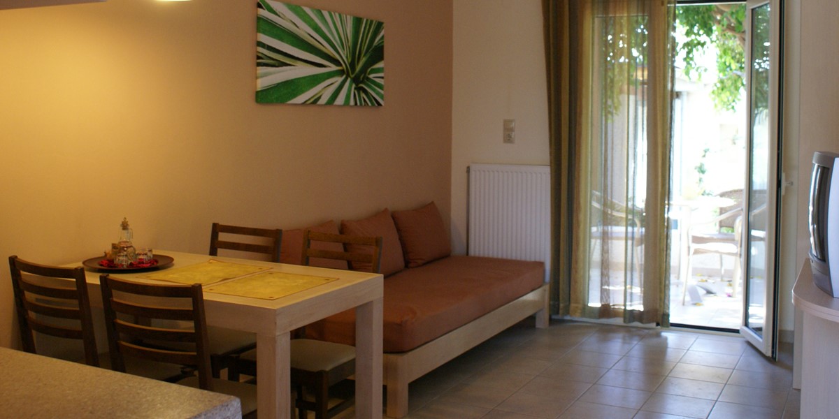 FAMILY SUITE (2 - 5 PERSONS)