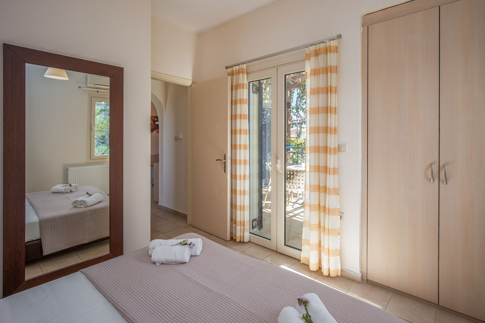 SUPERIOR QUAD APARTMENT