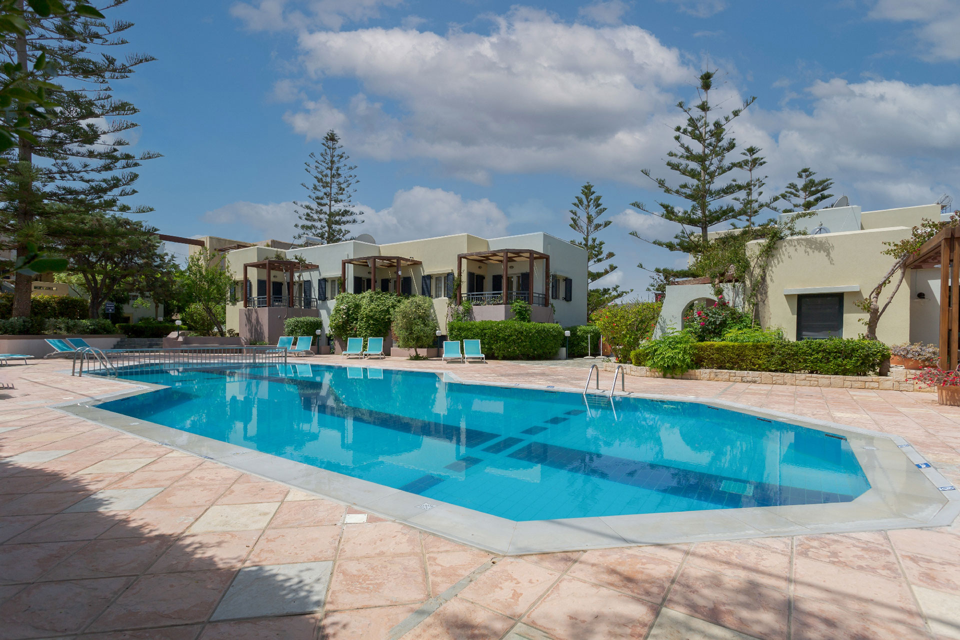 Your Memories Hotel & Apartments